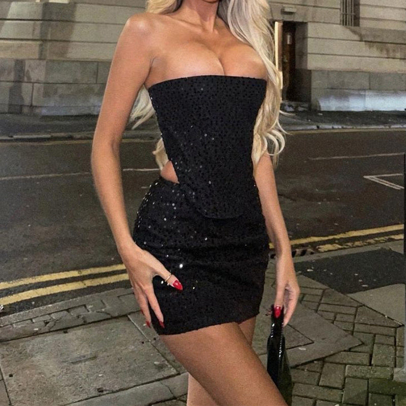 Elegantes Mini-Kleid mit Blumen-Details 7