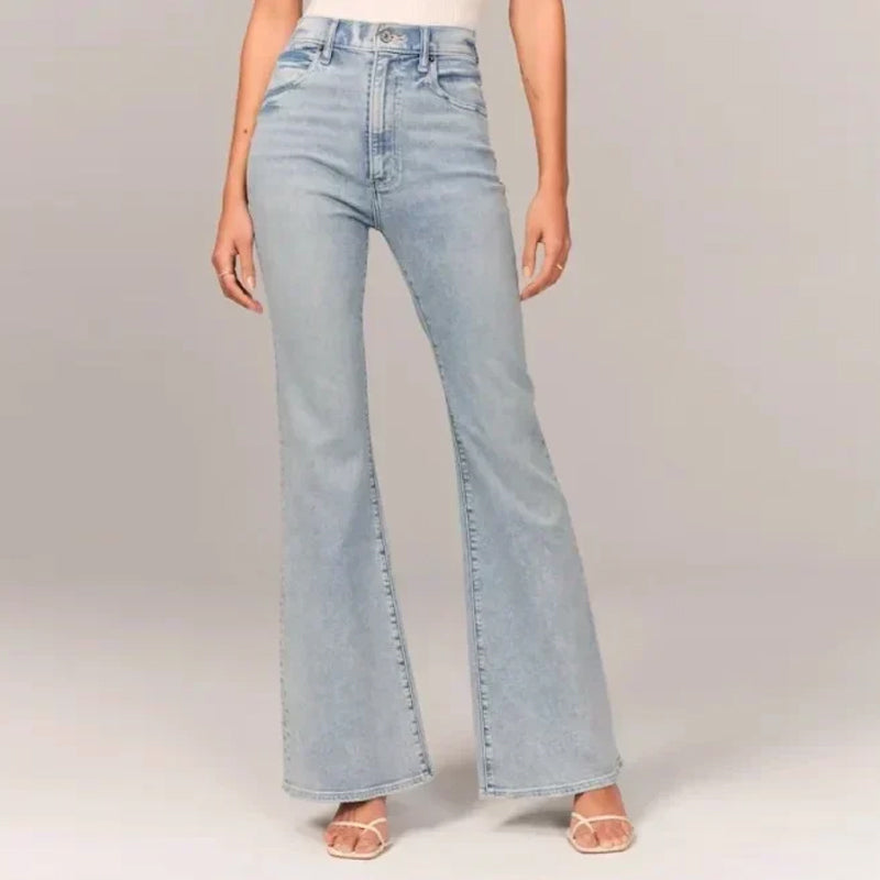 Freja | Hochgeschnittene Flared Jeans für Damen