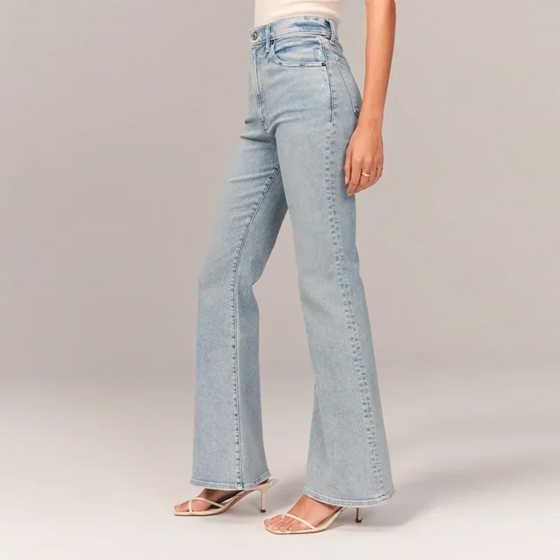 Freja | Hochgeschnittene Flared Jeans für Damen