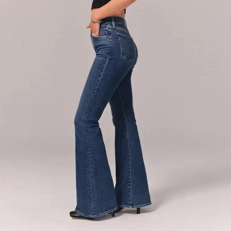 Freja | Hochgeschnittene Flared Jeans für Damen