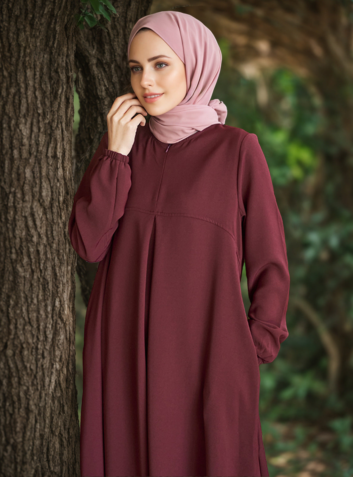 Arabisches langärmeliges, locker geschnittenes Kleid