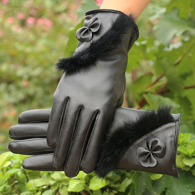 Warm leather gloves for women