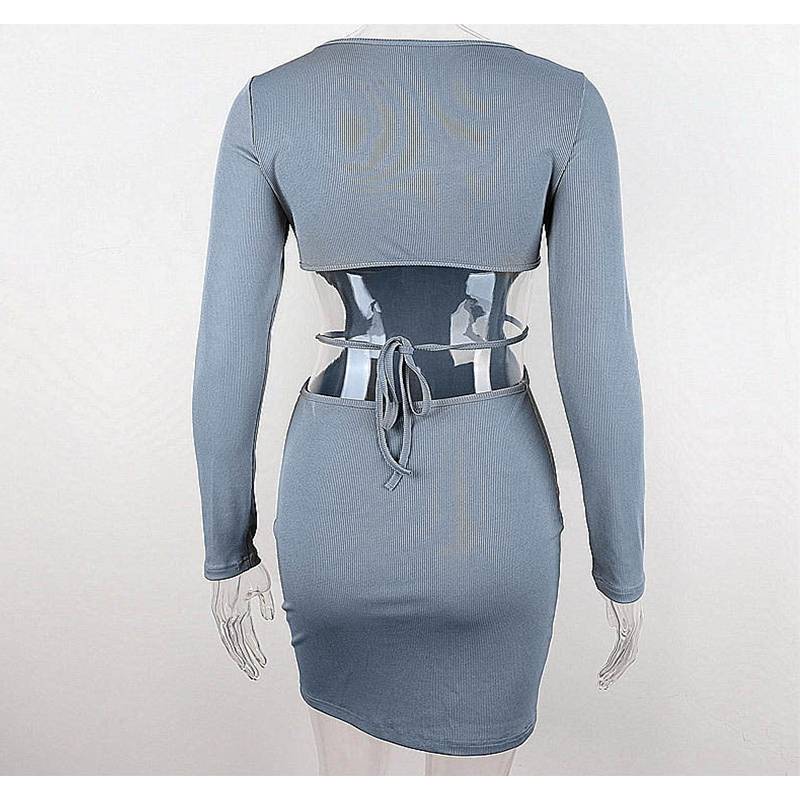 Elegant dress with side slit