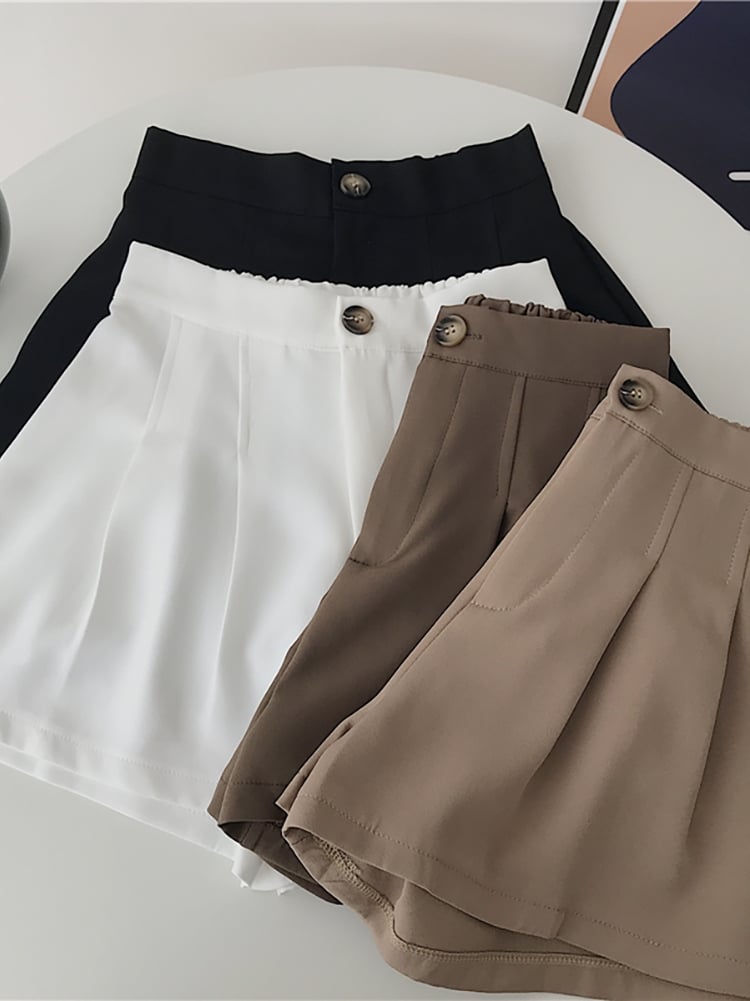Emma | Wide casual shorts with high waist