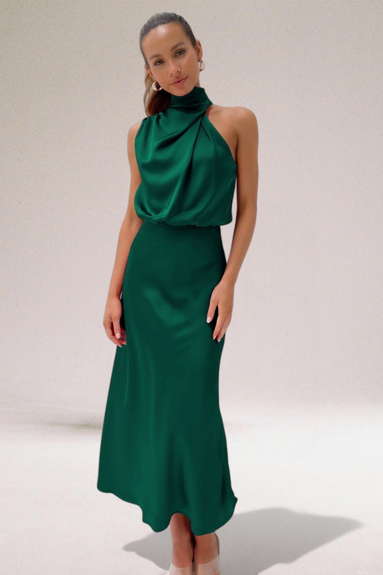 Lauren | Trendig Satin-Halterkleid für Frauen