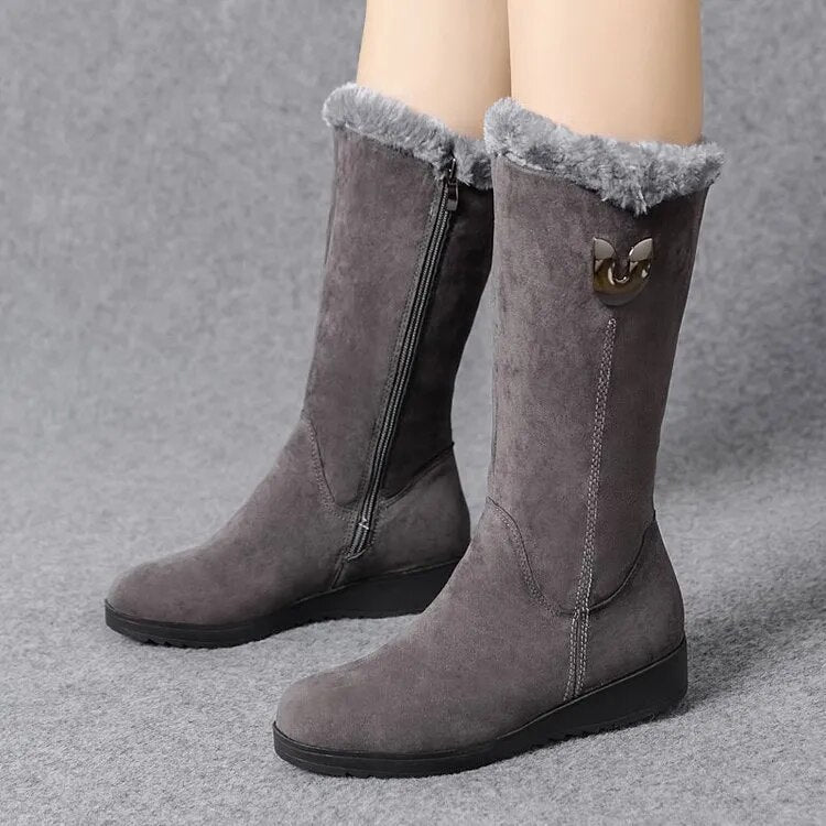 Bequeme Winterstiefel mit Pelzbesatz