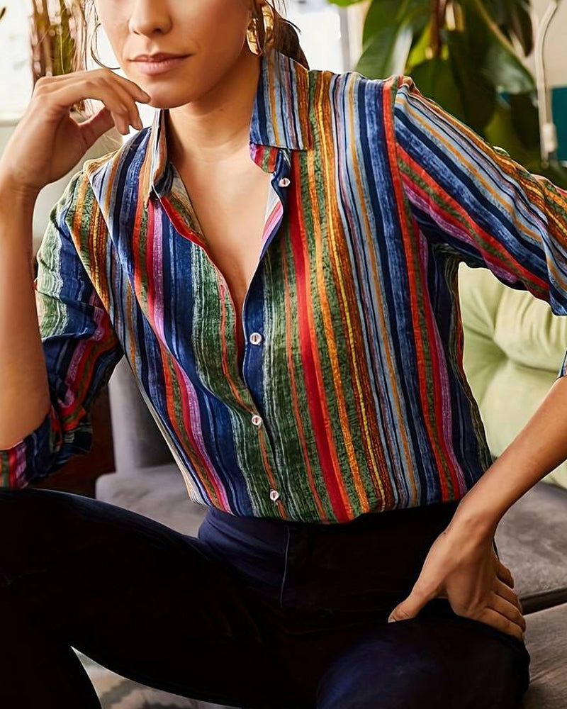 Colorful women's blouse with buttons – Casual and chic cotton blend for spring to autumn