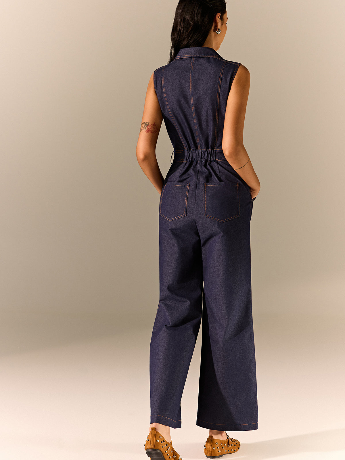 Damen Jumpsuit aus Denim mit Taillengürtel