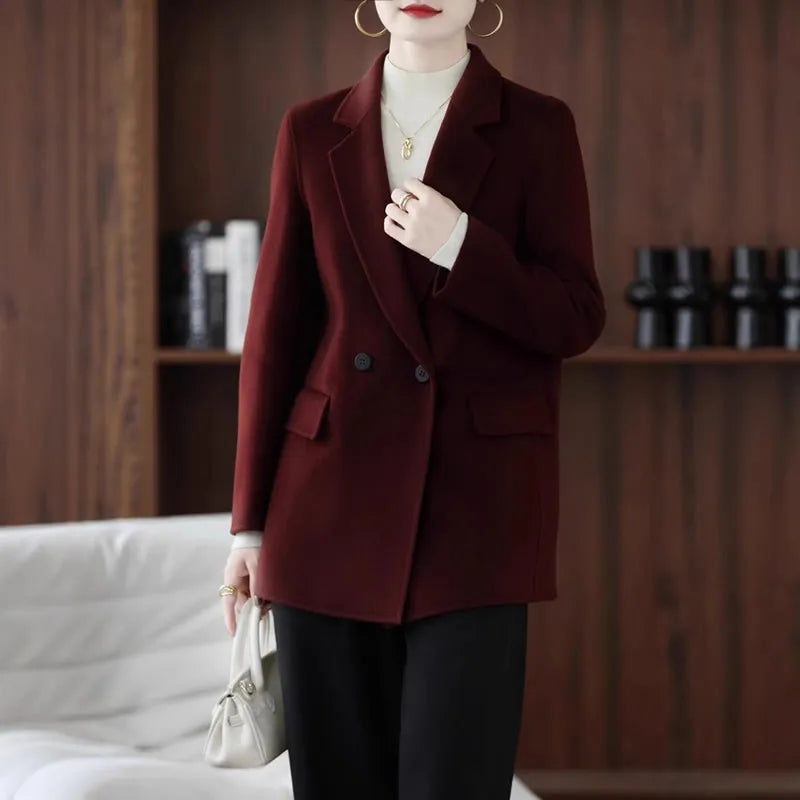 Women's short jacket made of merino wool