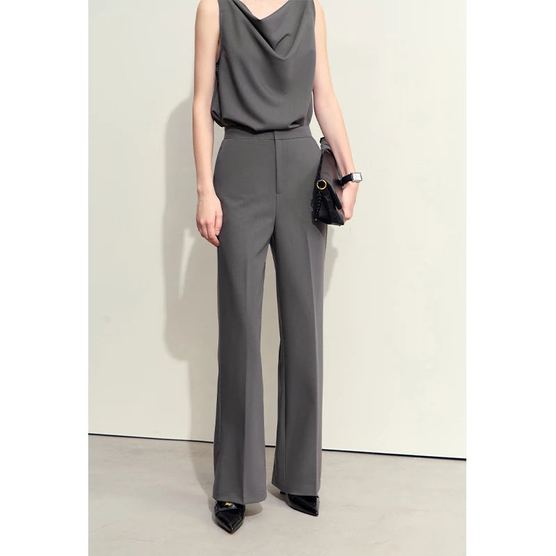 Damen Sommer Outfit mit Swing-Kragen