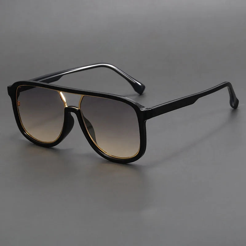 Occhiali da sole con protezione UV400 e design ergonomico