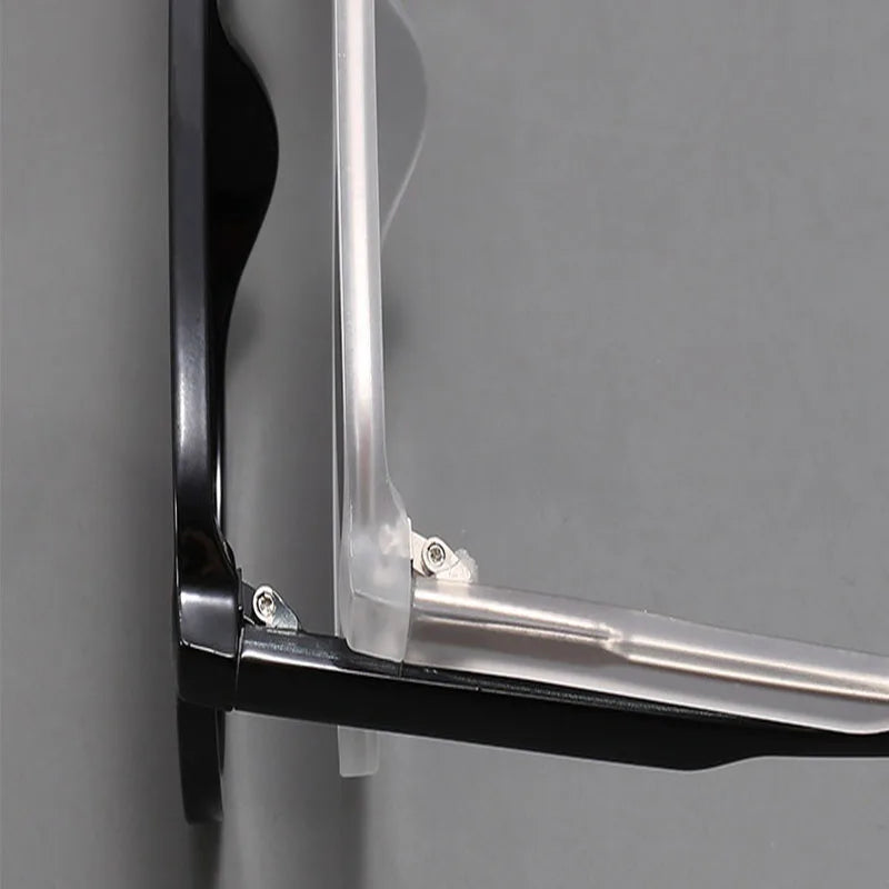 Occhiali da sole con protezione UV400 e design ergonomico
