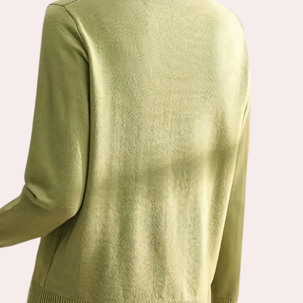 Damenpullover mit Kragen