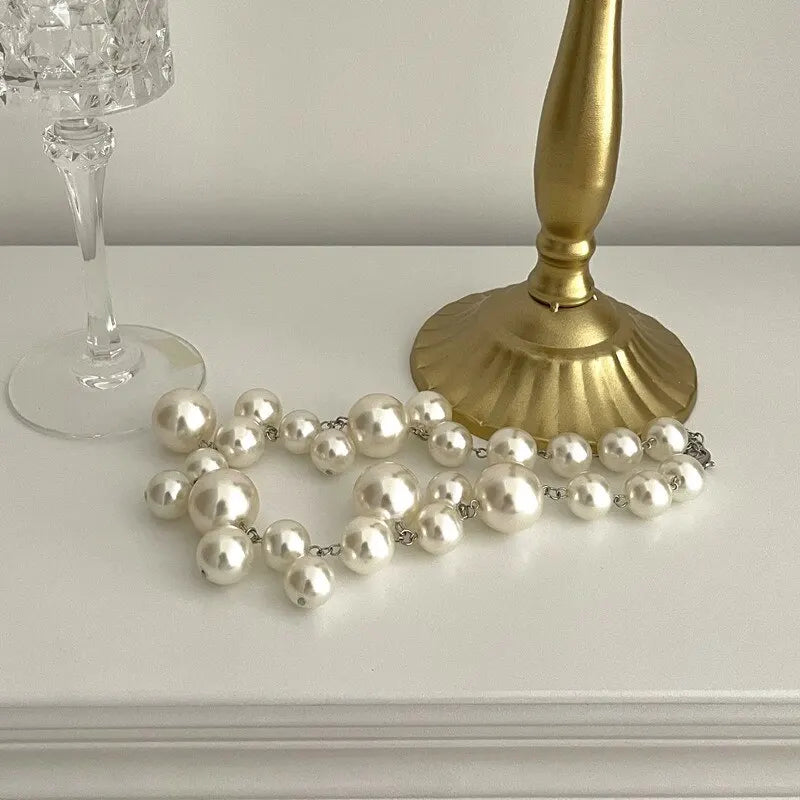 Liesel | Elegante Chunky Perlenkette mit Tropfendetail für Damen