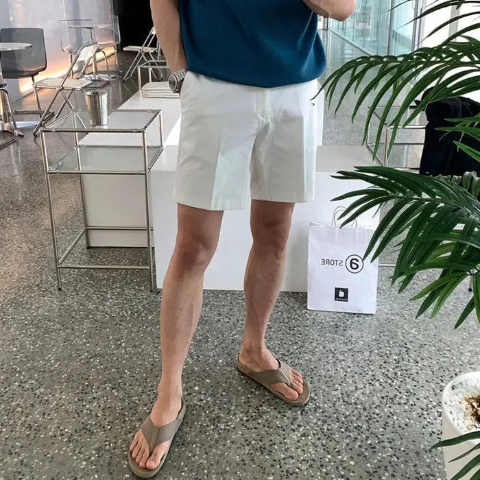 Elegant cotton Bermuda shorts for men in slim fit