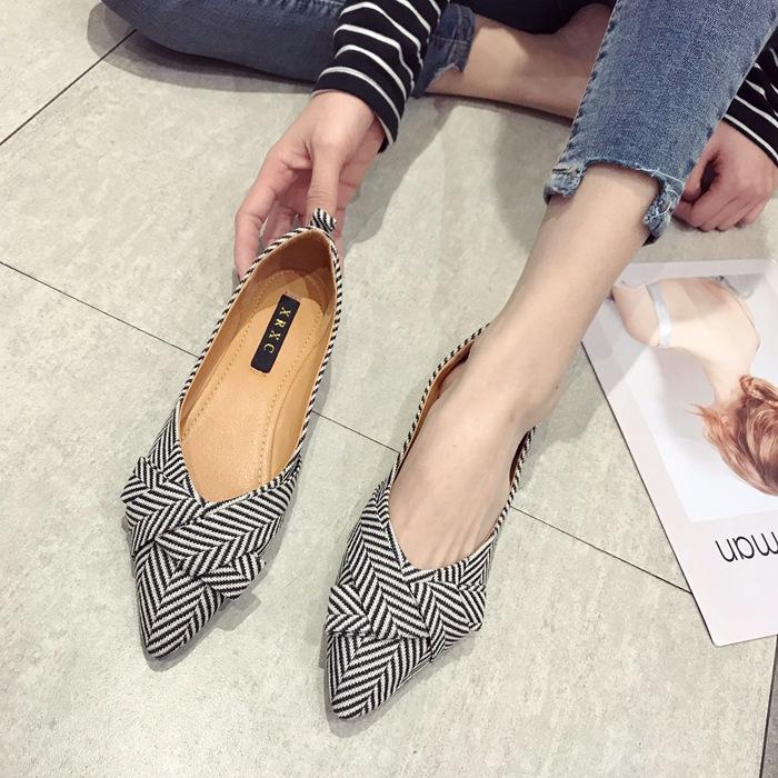 Elegant women's sandals