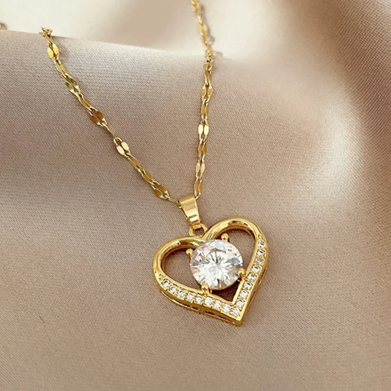 Elegante Halskette Damen mit Herzanhänger aus Edelstahl und künstlichen Edelsteinen