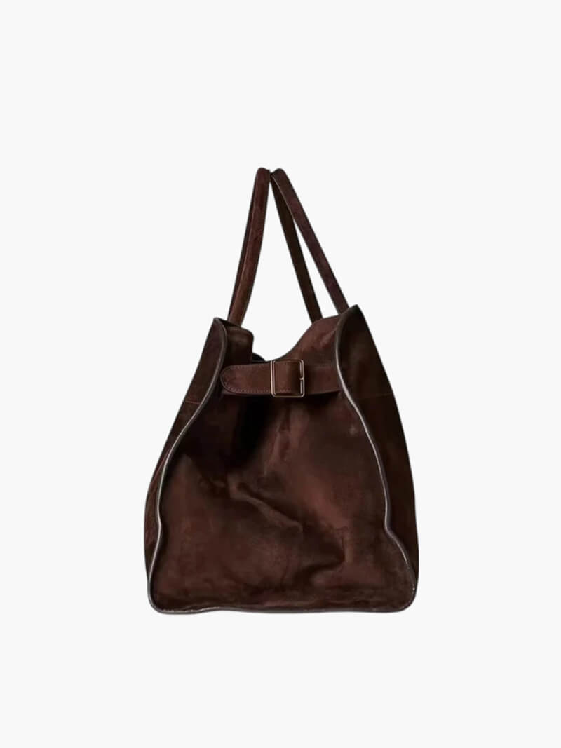 Elegant handbag made of high-quality leather