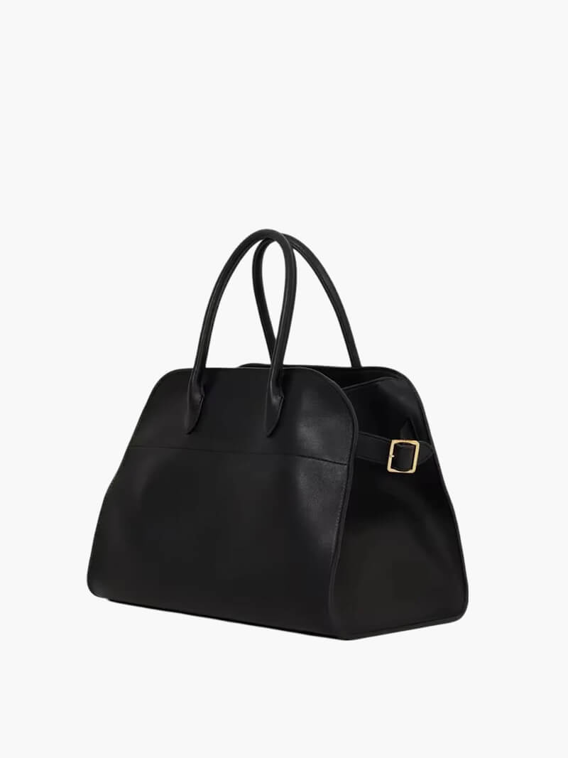 Elegant handbag made of high-quality leather