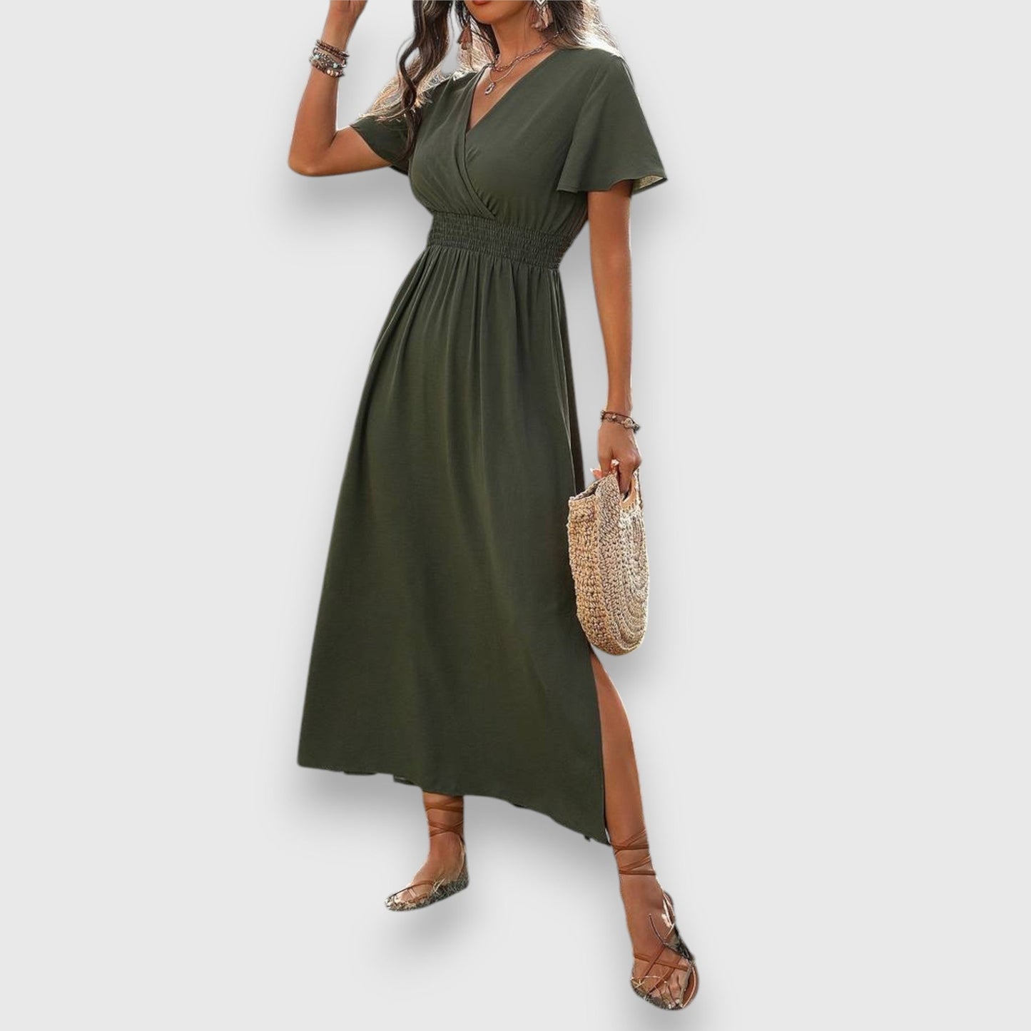 Elegant short-sleeve dress with Peter Pan collar