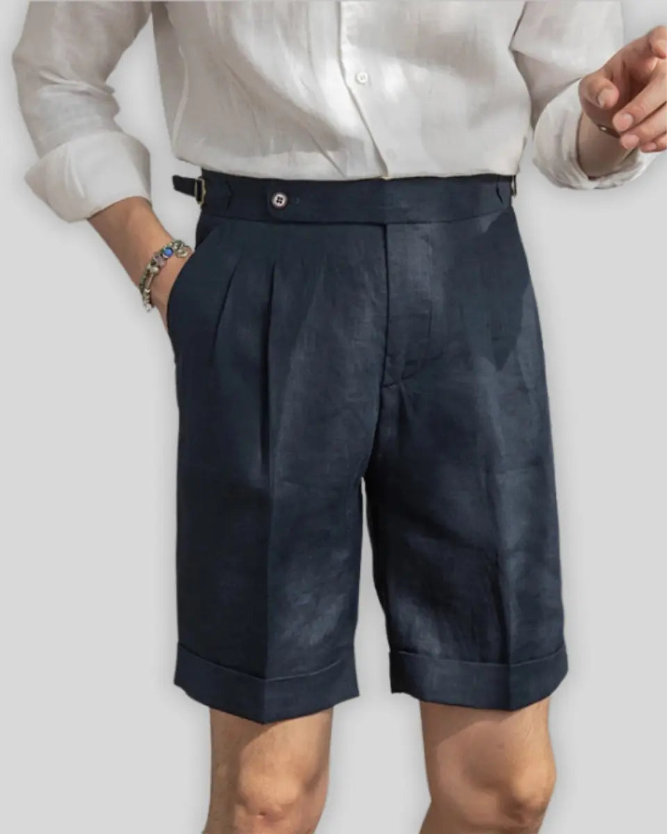 Elegant navy shorts with pleats for summer