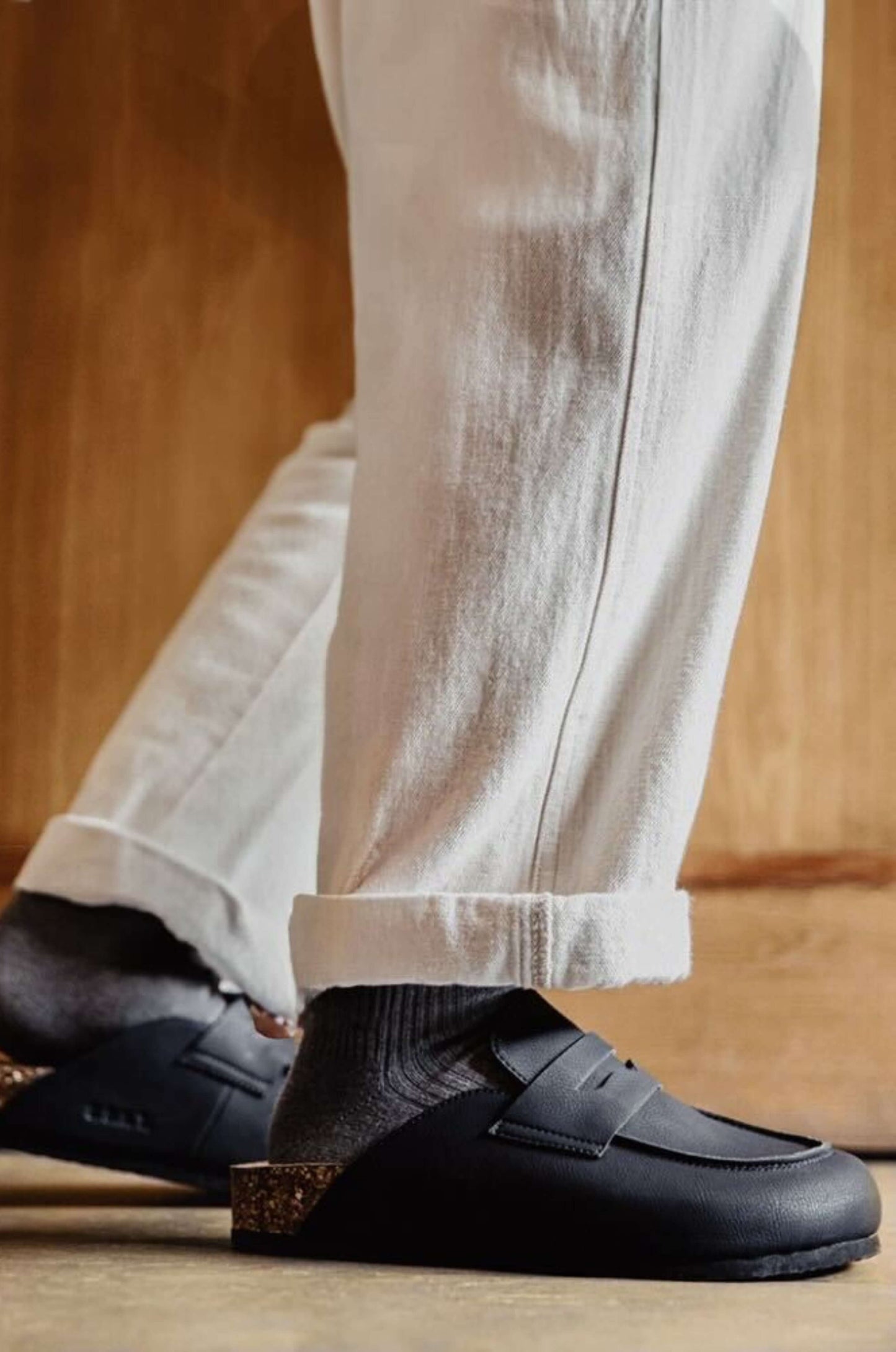 Elegante Schwarze Mules aus Mikrofaser