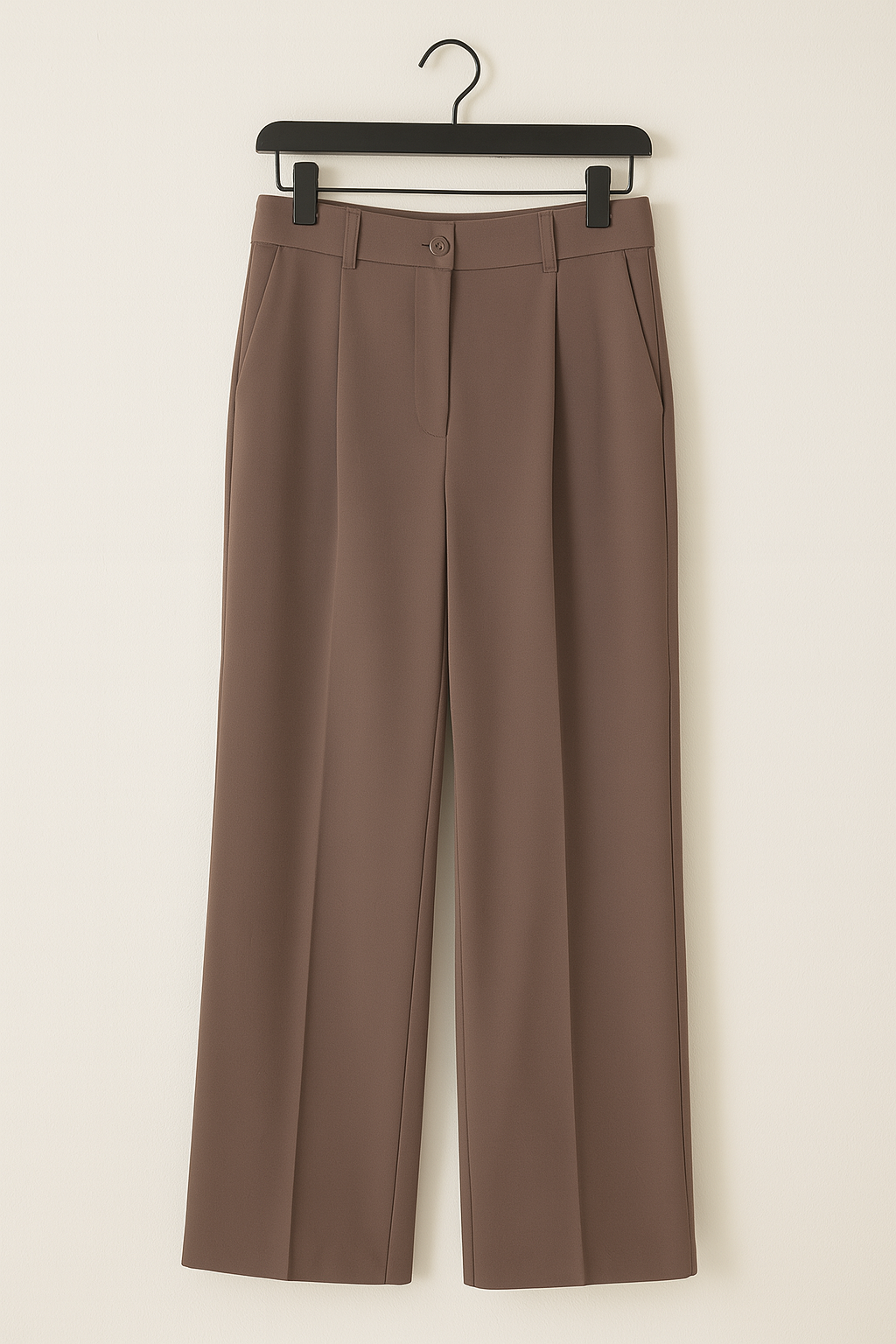 Elegant fabric trousers with pleats and wide leg