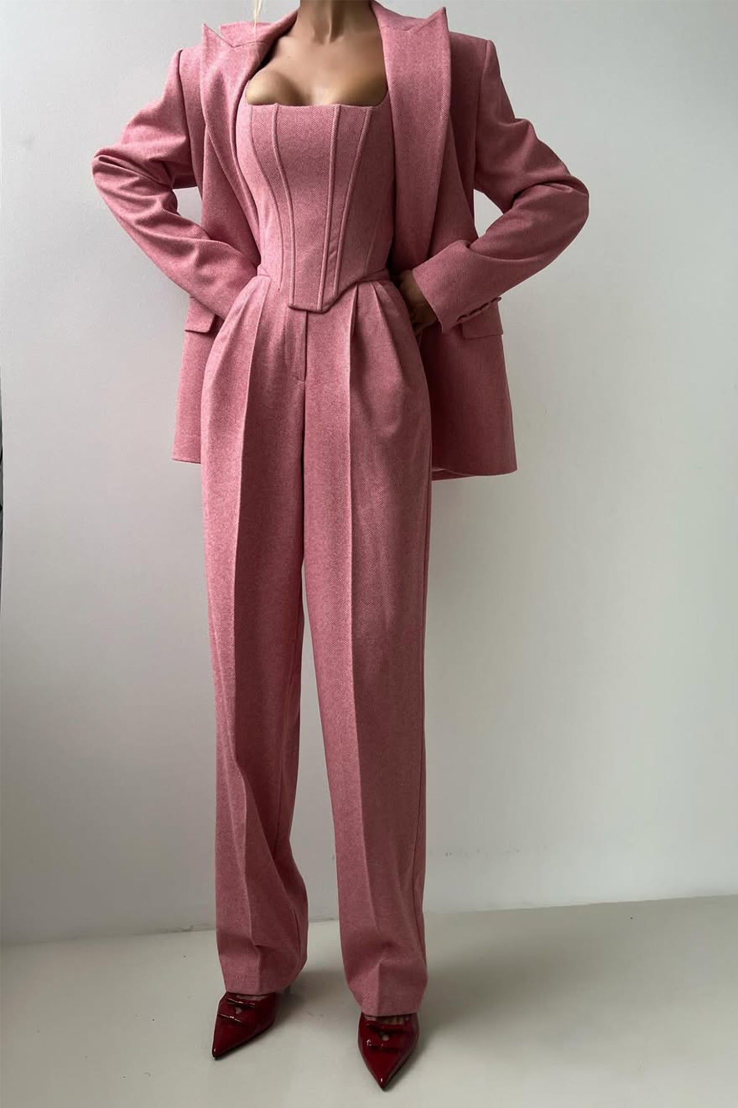 Eleganter Dreiteiliger Anzug mit Doppeltem Blazer