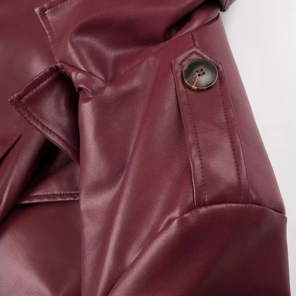 Elegante trench coat in pelle vegana con cintura regolabile