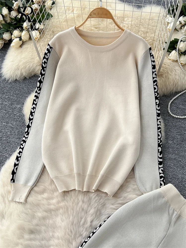 Elegantes Damen Strickset mit Pullover und Weitbein-Hosen