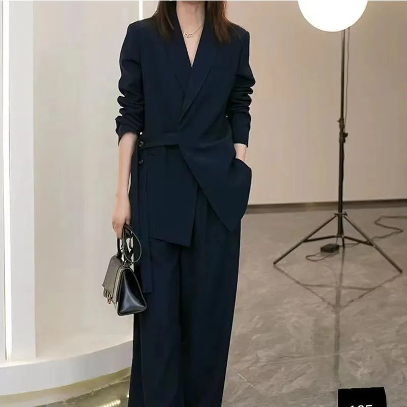 Elegantes Damenanzug-Set mit Blazer und weiten Hosen