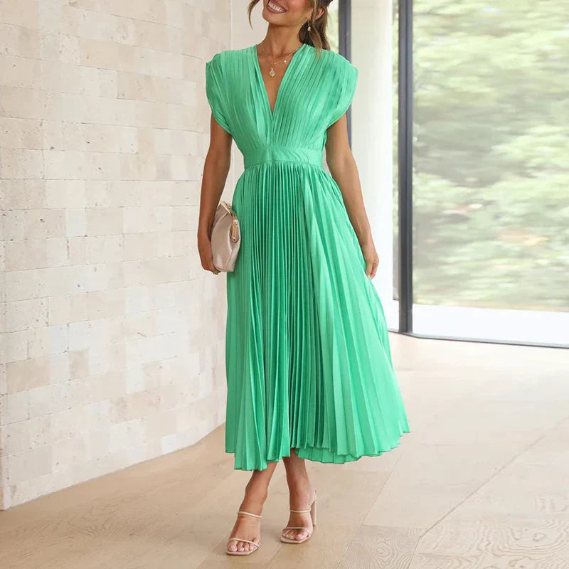 Elegant women's dress Hedwig with pleats and zipper