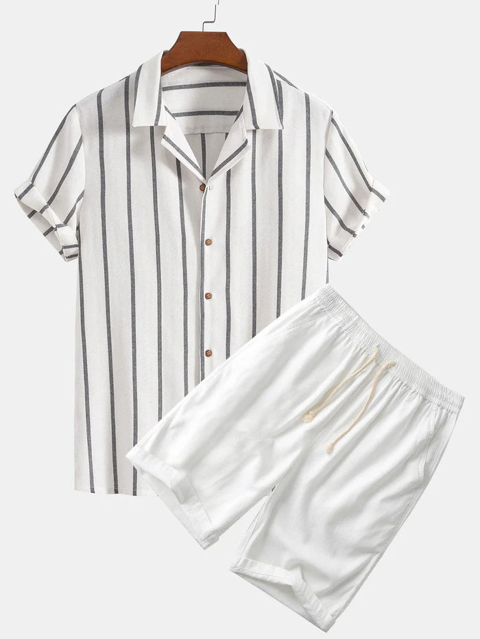 Elegantes Sommer Set mit Gestreiftem Kurzarmhemd und Schnelltrocknenden Shorts
