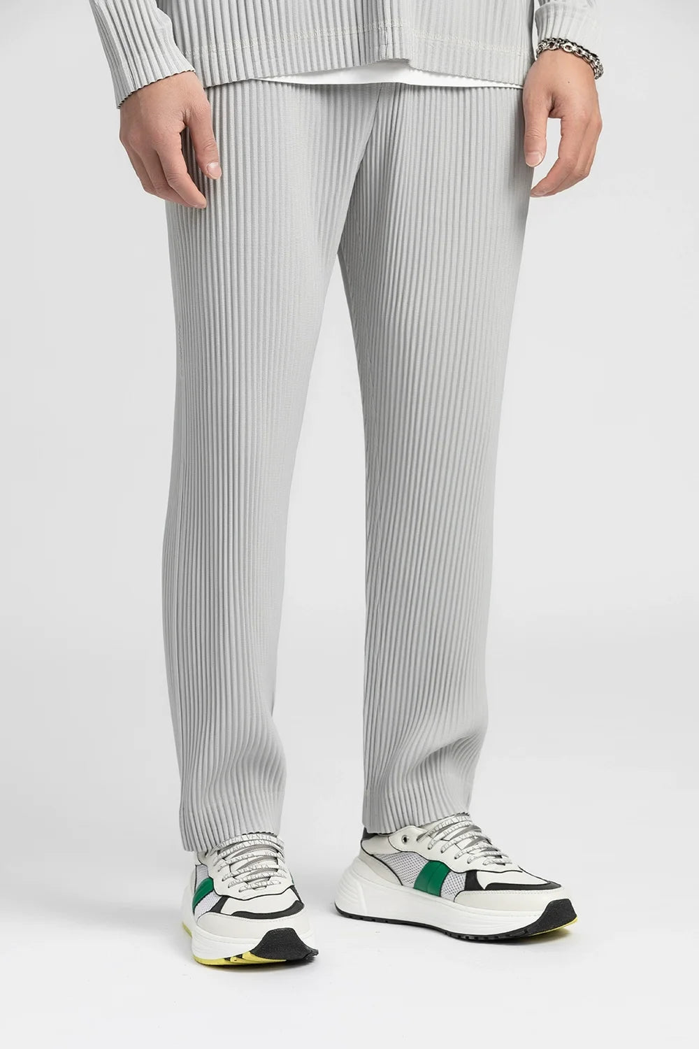 Faltende Herrenhose im Japanischen Stil