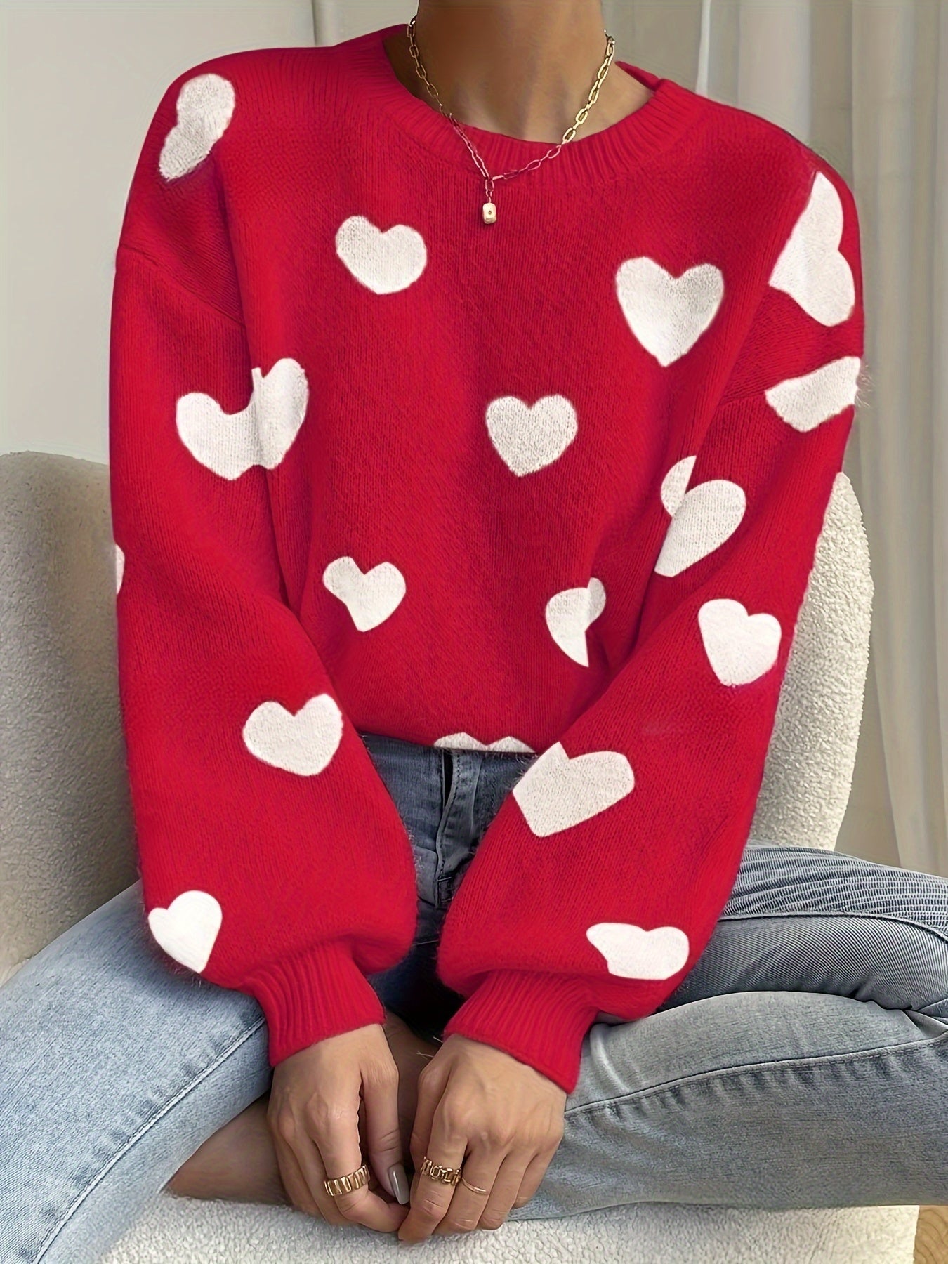 Gemütlicher Strickpullover mit Herzdesign