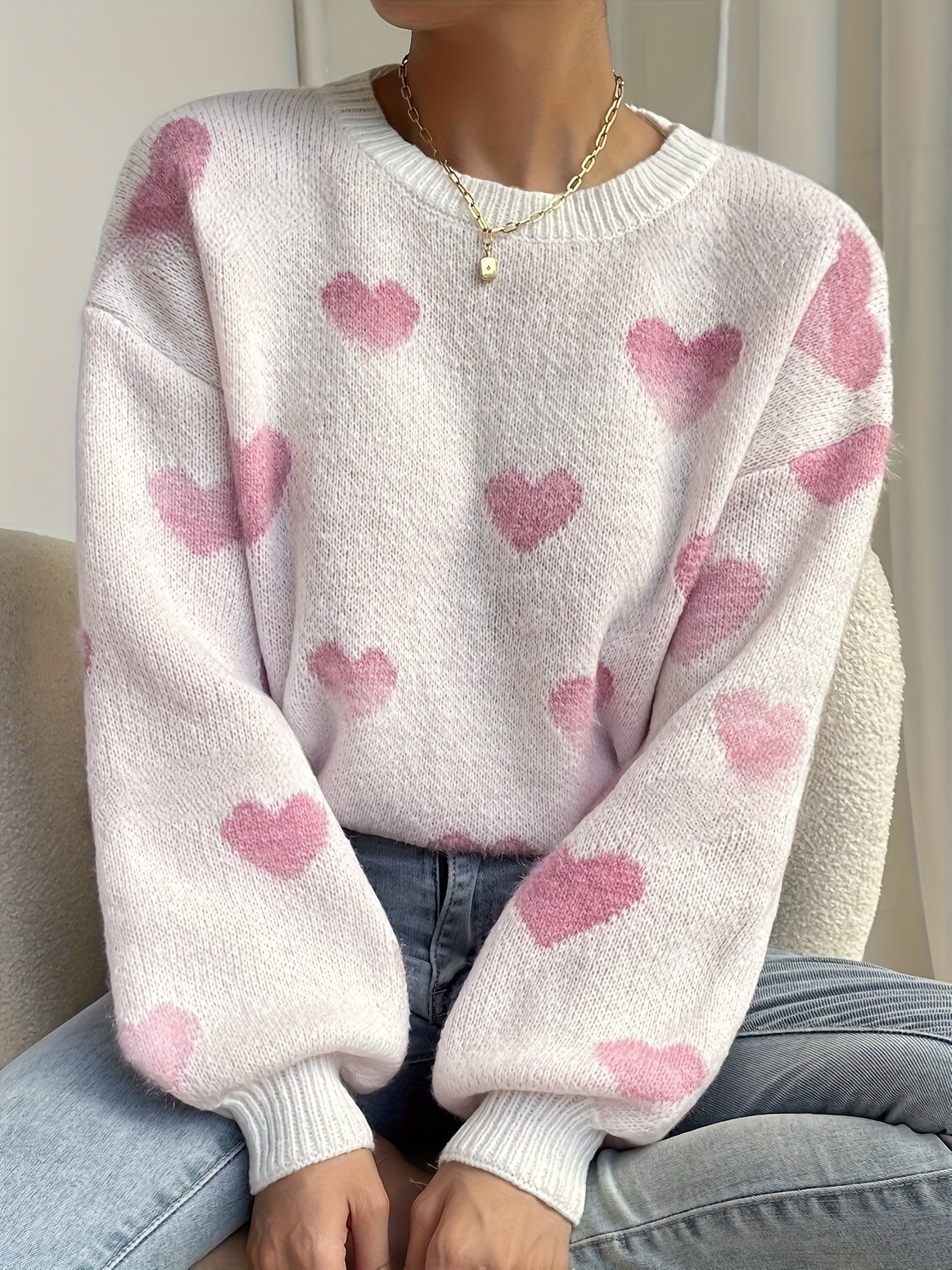 Gemütlicher Strickpullover mit Herzdesign