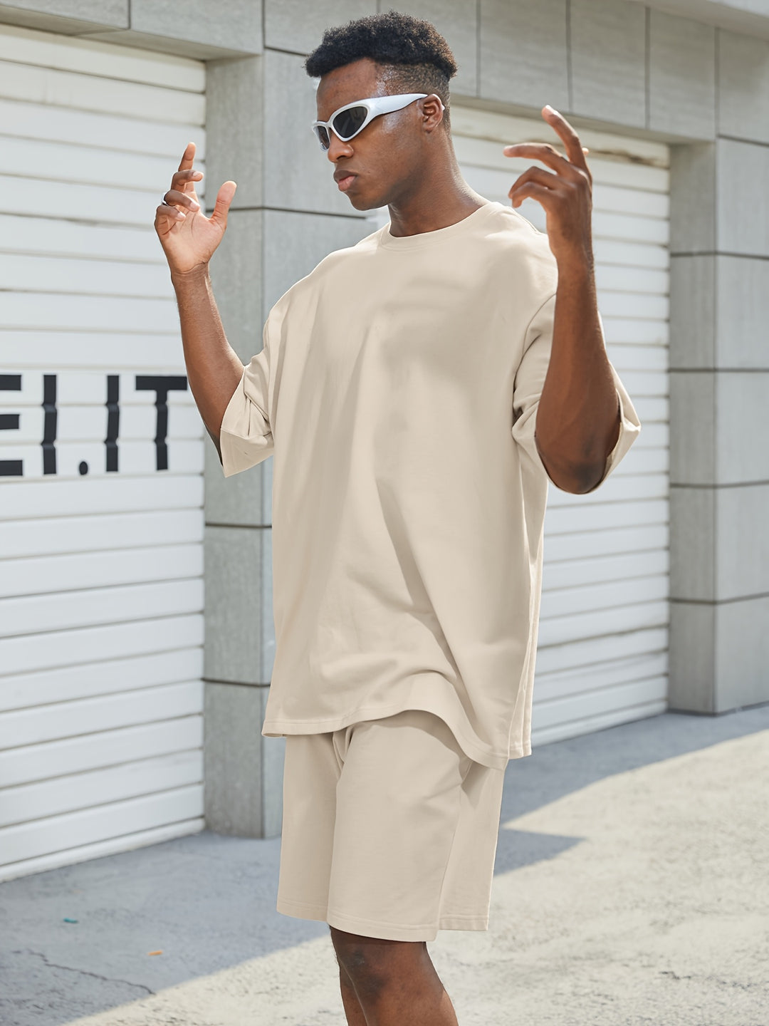 Set estivo da uomo composto da 2 pezzi: maglietta e pantaloncini