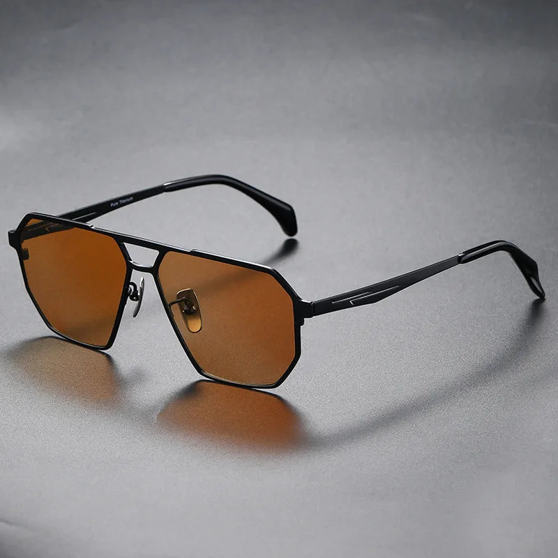 Men's sunglasses made of titanium with polarized lenses