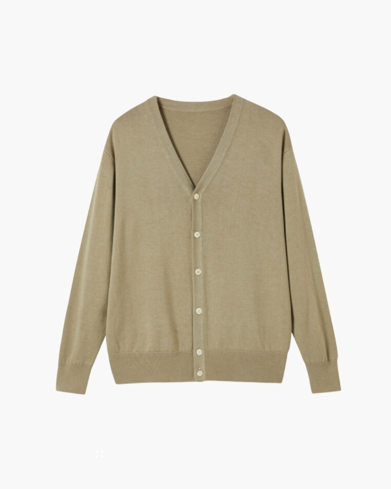 Timeless cardigan made of wool