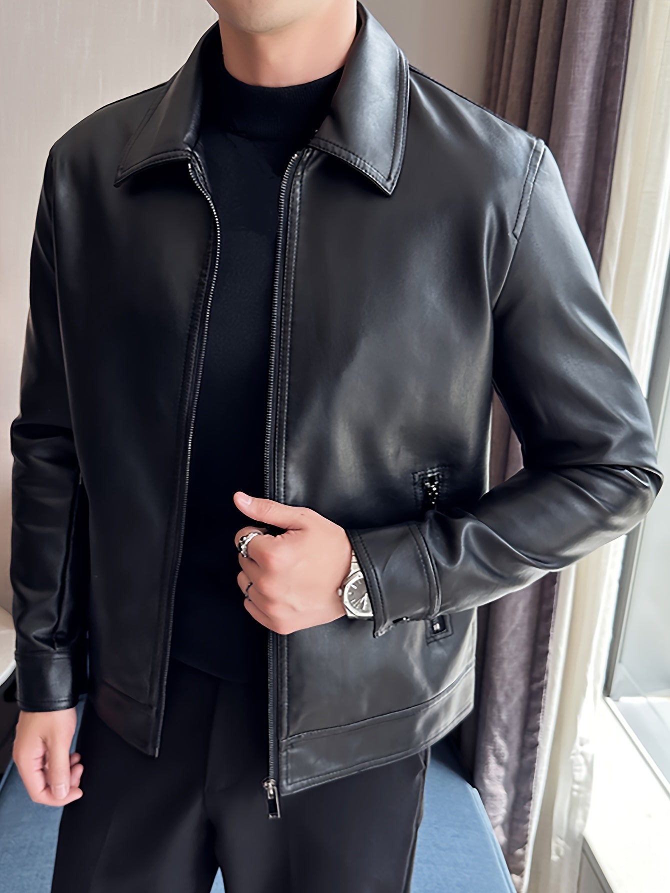 Herrenjacke aus Kunstleder mit Reißverschluss
