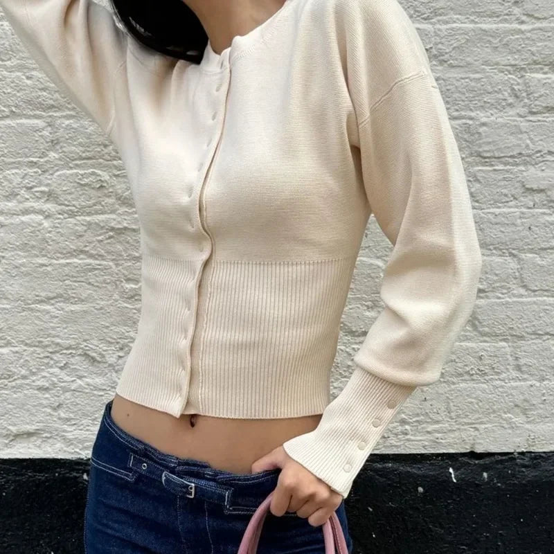 Hochtaillierte Strickjacke Damen mit Rundhalsausschnitt