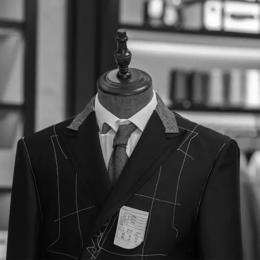 Klassischer Herrenanzug Hose und Weste für Hochzeiten und Business Events