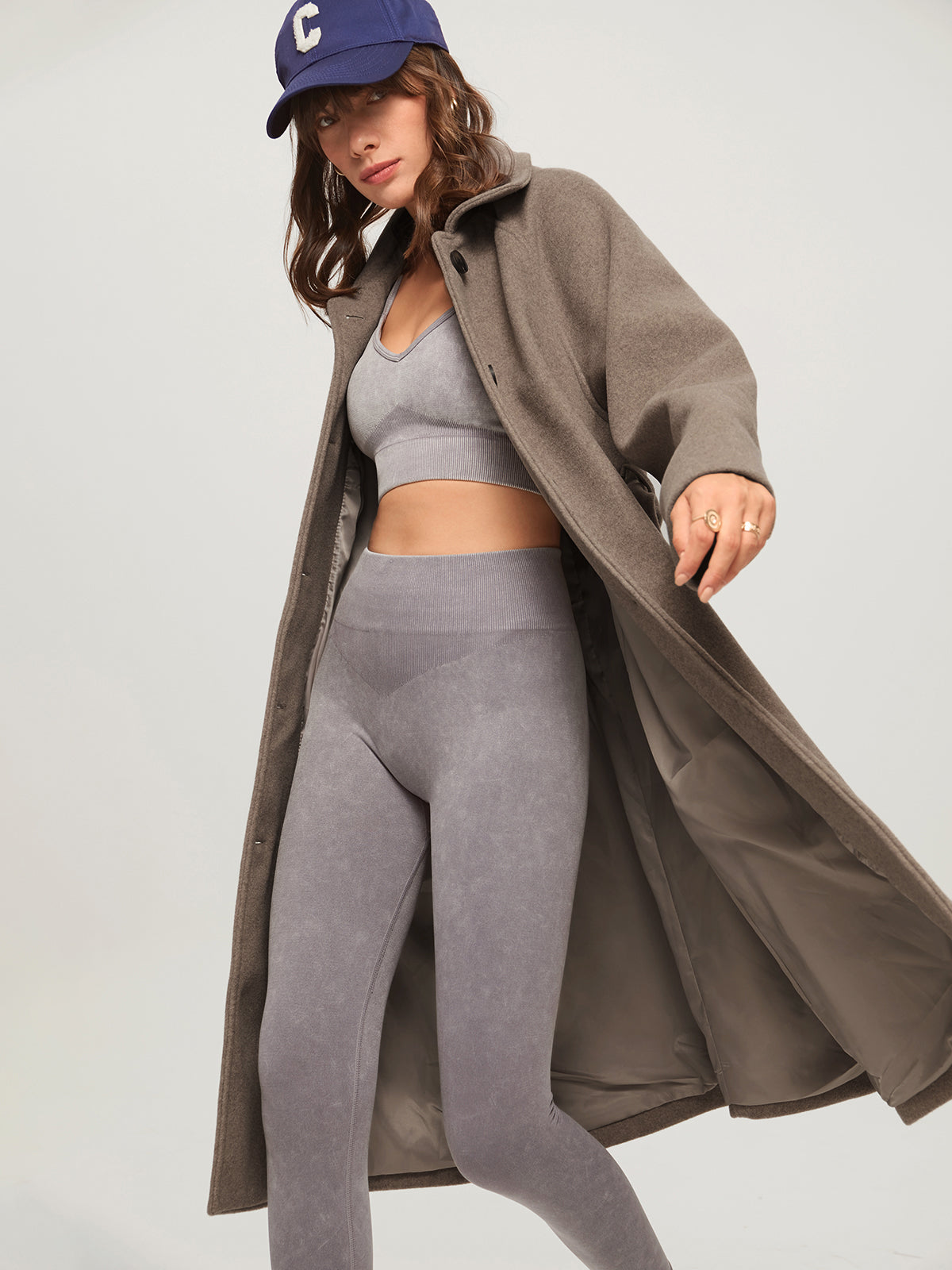 Langer Wollmantel für Damen