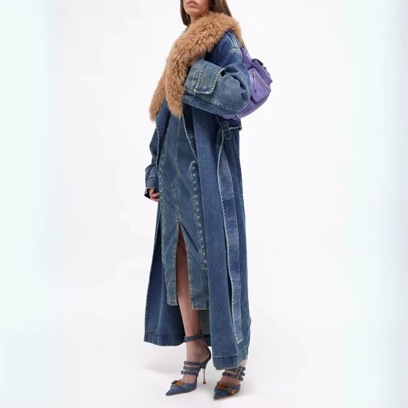 Cappotto lungo in denim con colletto in pelliccia sintetica per donna