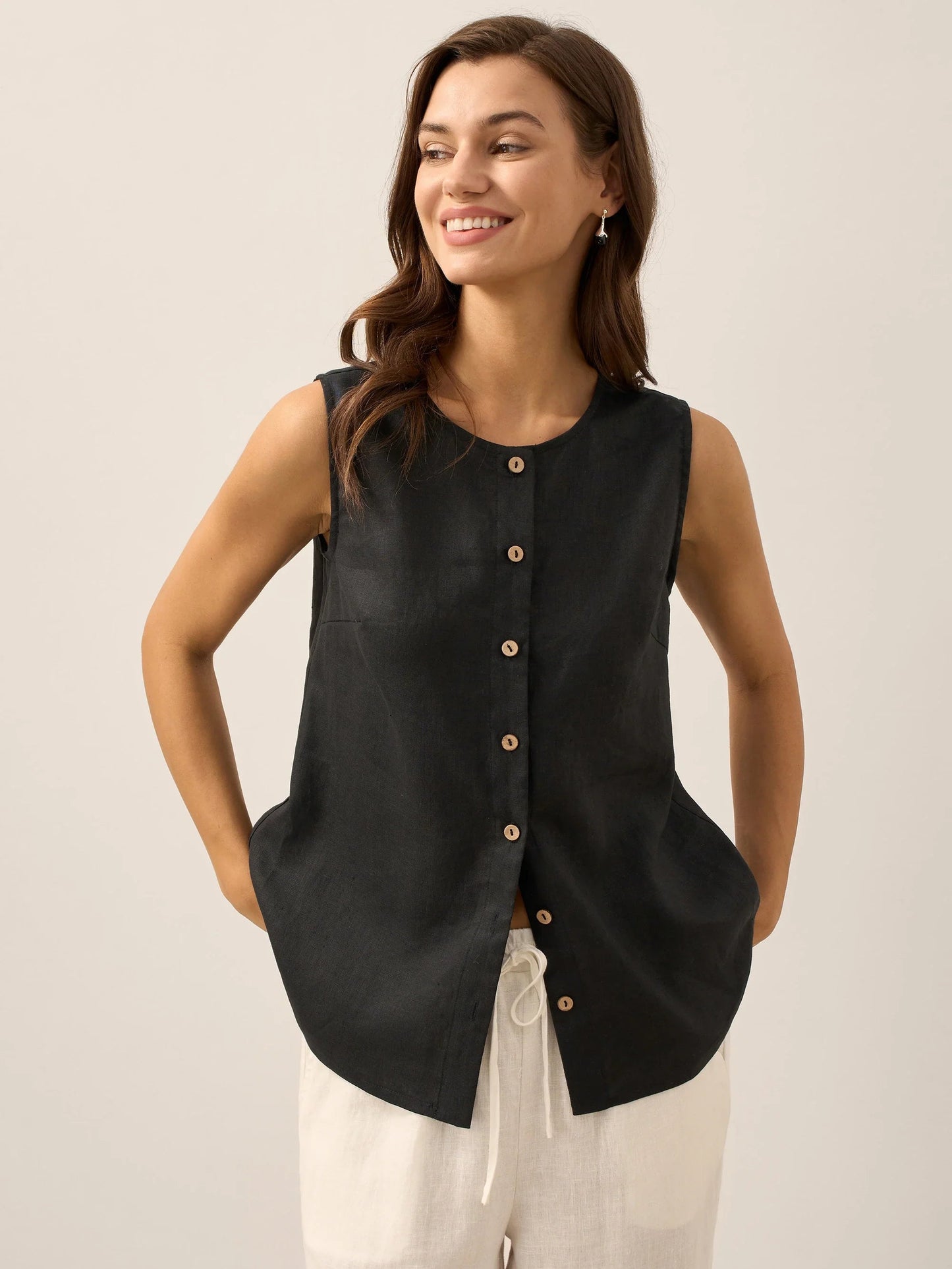 Leichte Damen Bluse aus Leinen mit Knöpfen