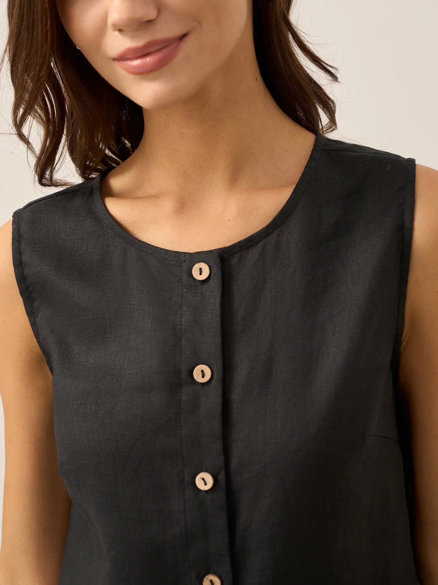 Leichte Damen Bluse aus Leinen mit Knöpfen