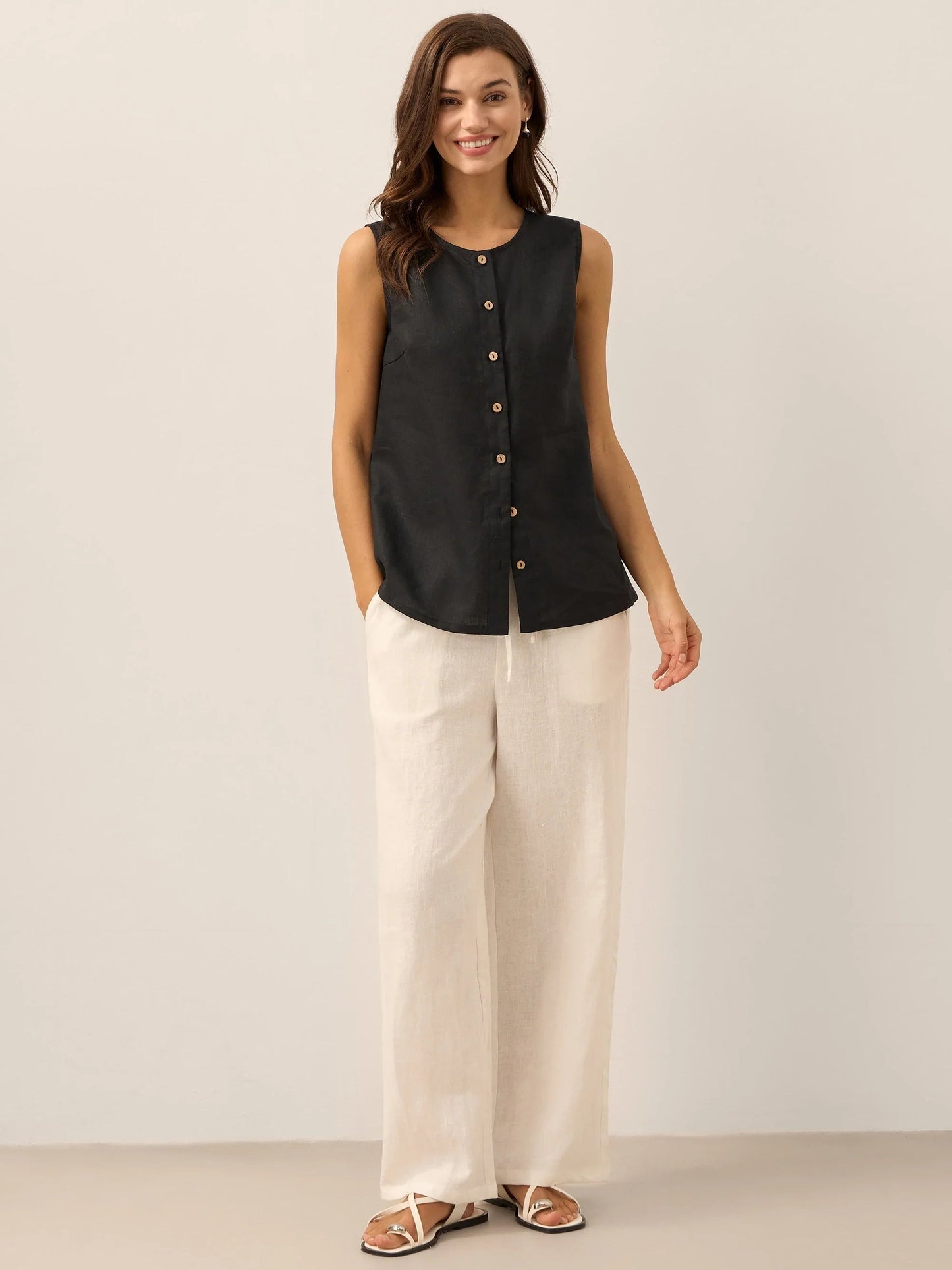 Leichte Damen Bluse aus Leinen mit Knöpfen