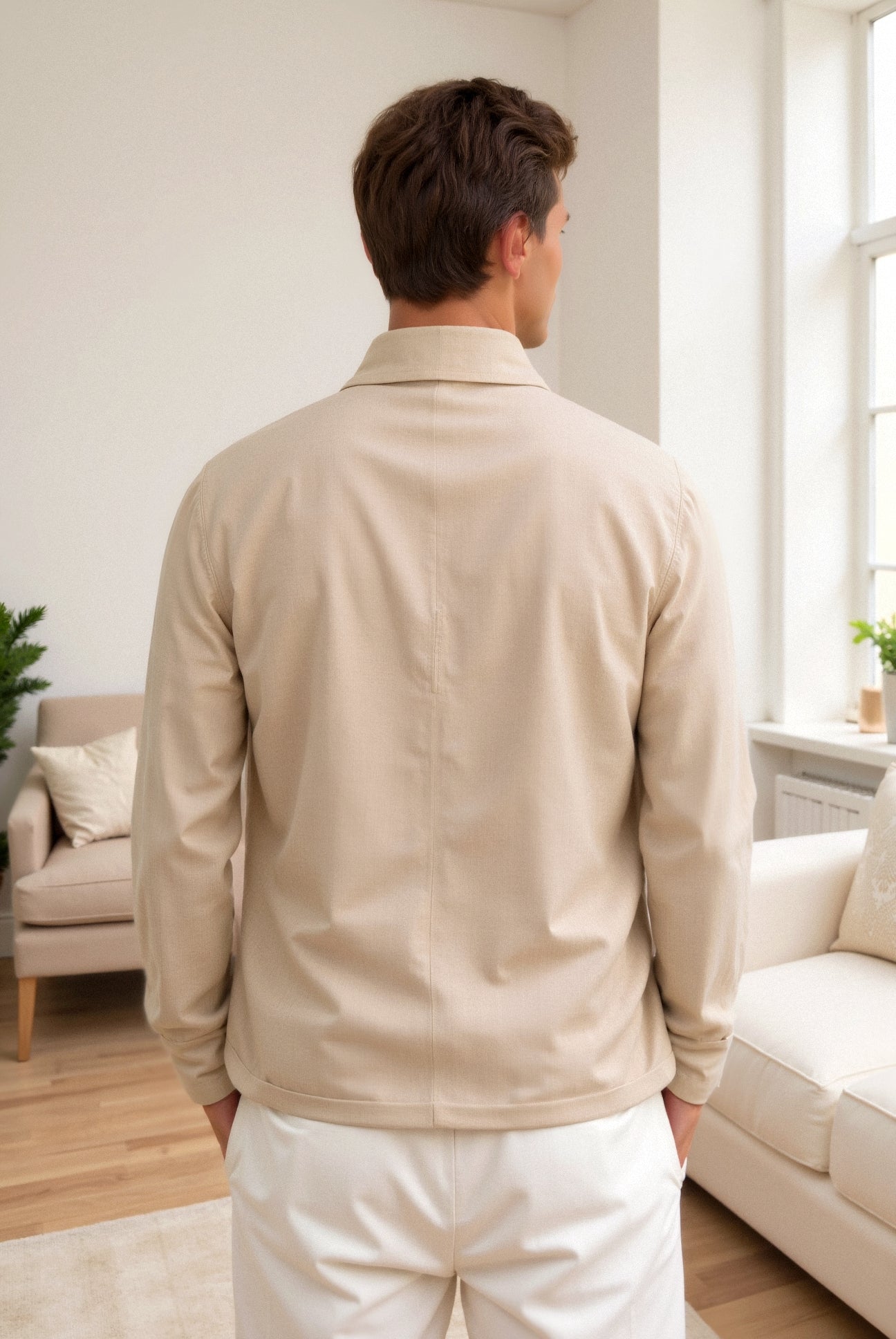 Leichter Blazer Damen mit Klassischem Revers und Knopfdetails