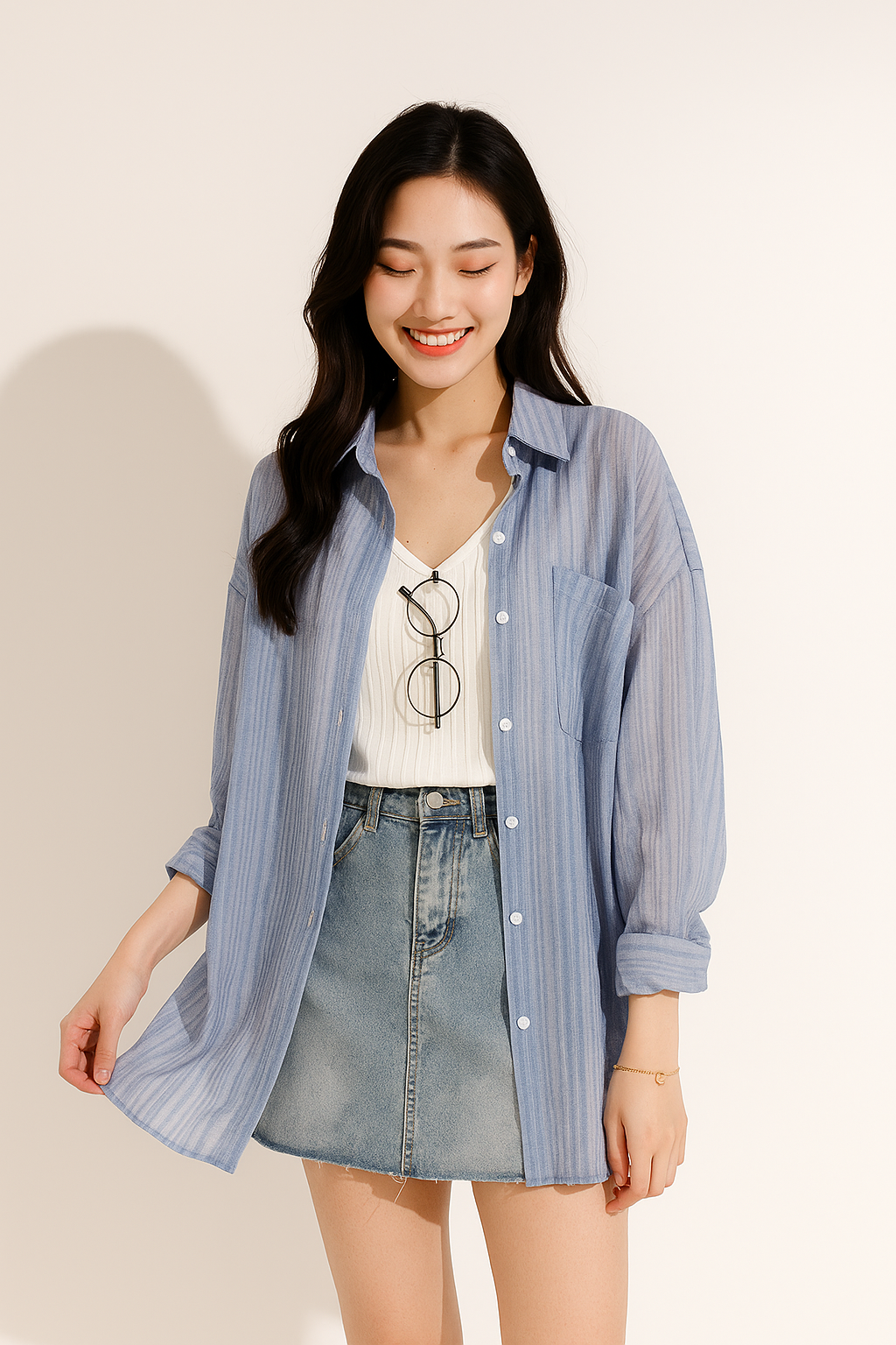 Lockere Bluse mit Knopfleiste und Brusttasche