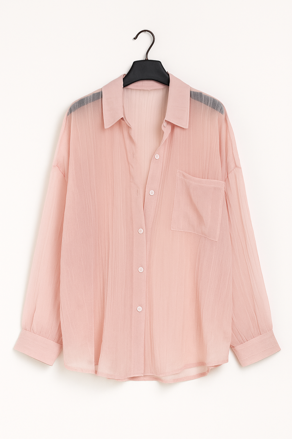 Lockere Bluse mit Knopfleiste und Brusttasche